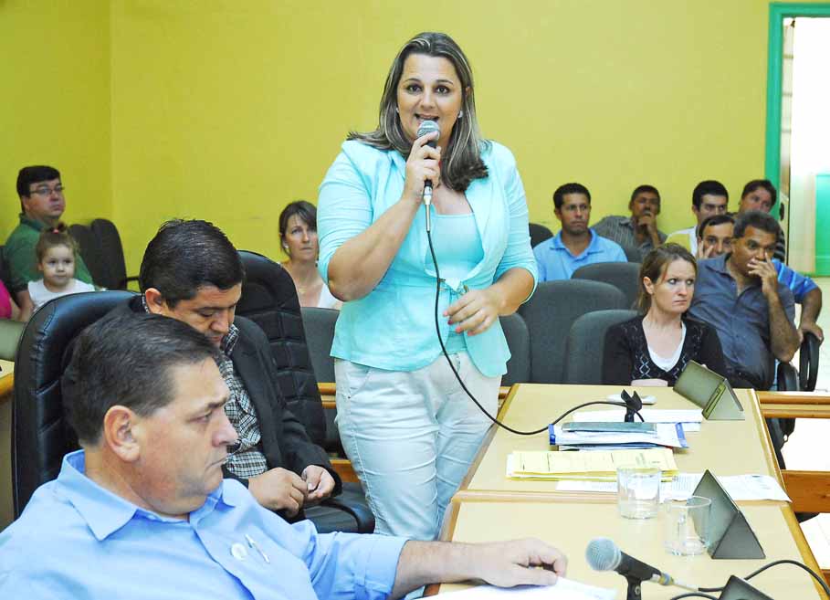 Legislativo solicita esclarecimentos sobre educação infantil no município
