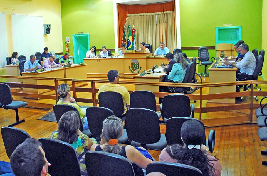Vereadores aprovam Projeto de Lei que visa a efetivação de reformas em educandários do município