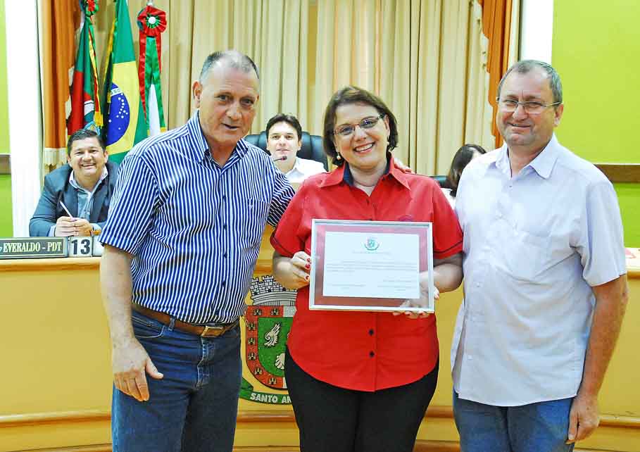 Legislativo Municipal presta homenagem ao I.E.E Odão Felippe Pippi