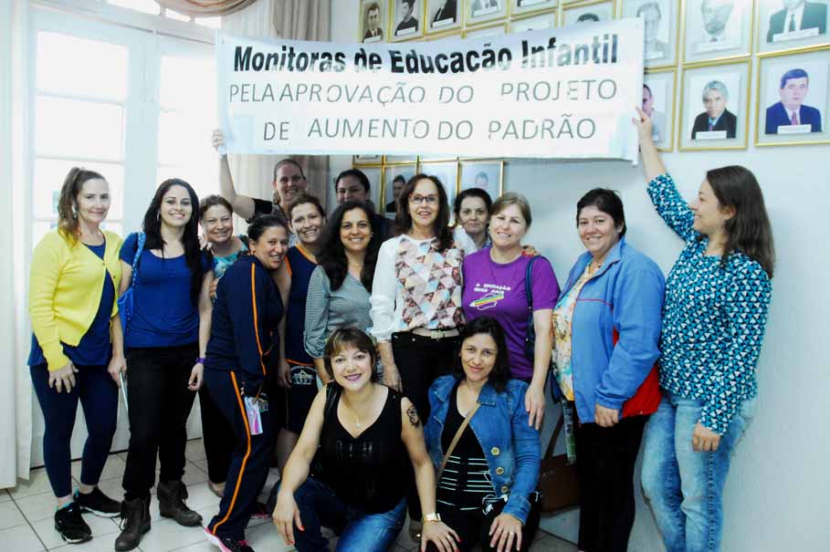 Vereadores aprovam mudança do Padrão salarial de Monitores da Educação Infantil