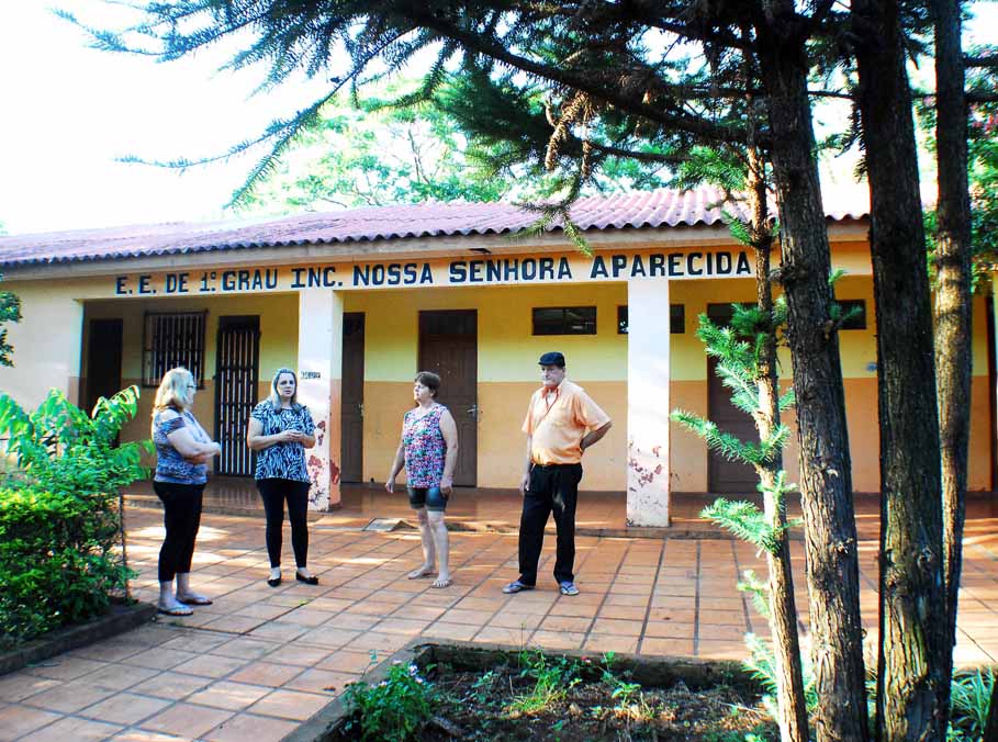 Vereadora Jacqueline​ ​requer doação do imóvel que deixará de sediar Escola Estadual no Distrito União​ 