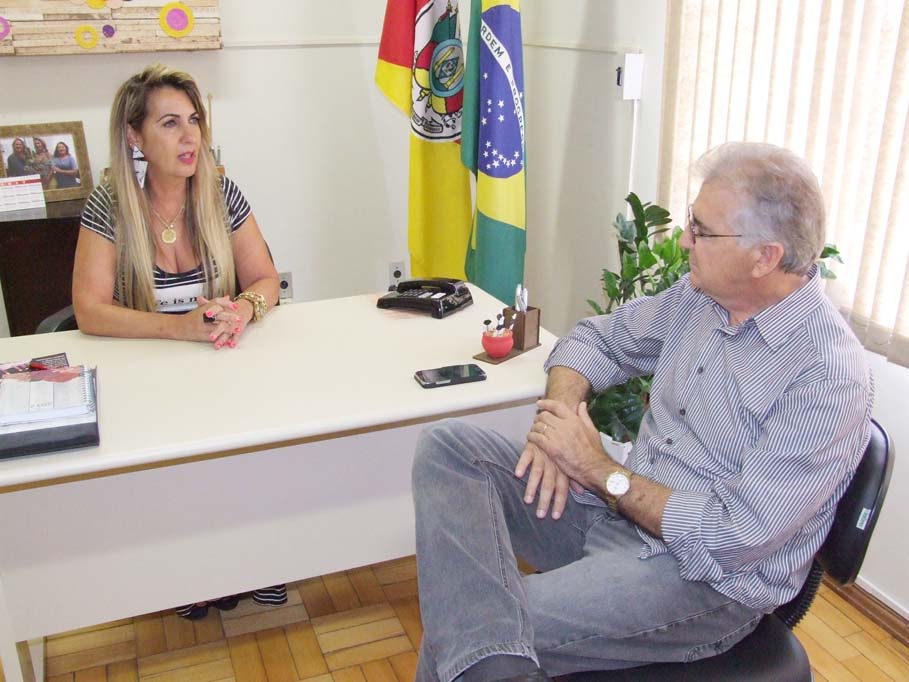 Presidente da Câmara articula parceria entre Estado e Município a fim de garantir transporte escolar para todos. 
