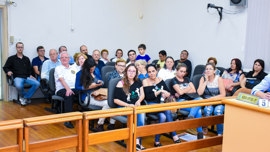 Sessão especial  celebra os 500 anos da Reforma Protestante