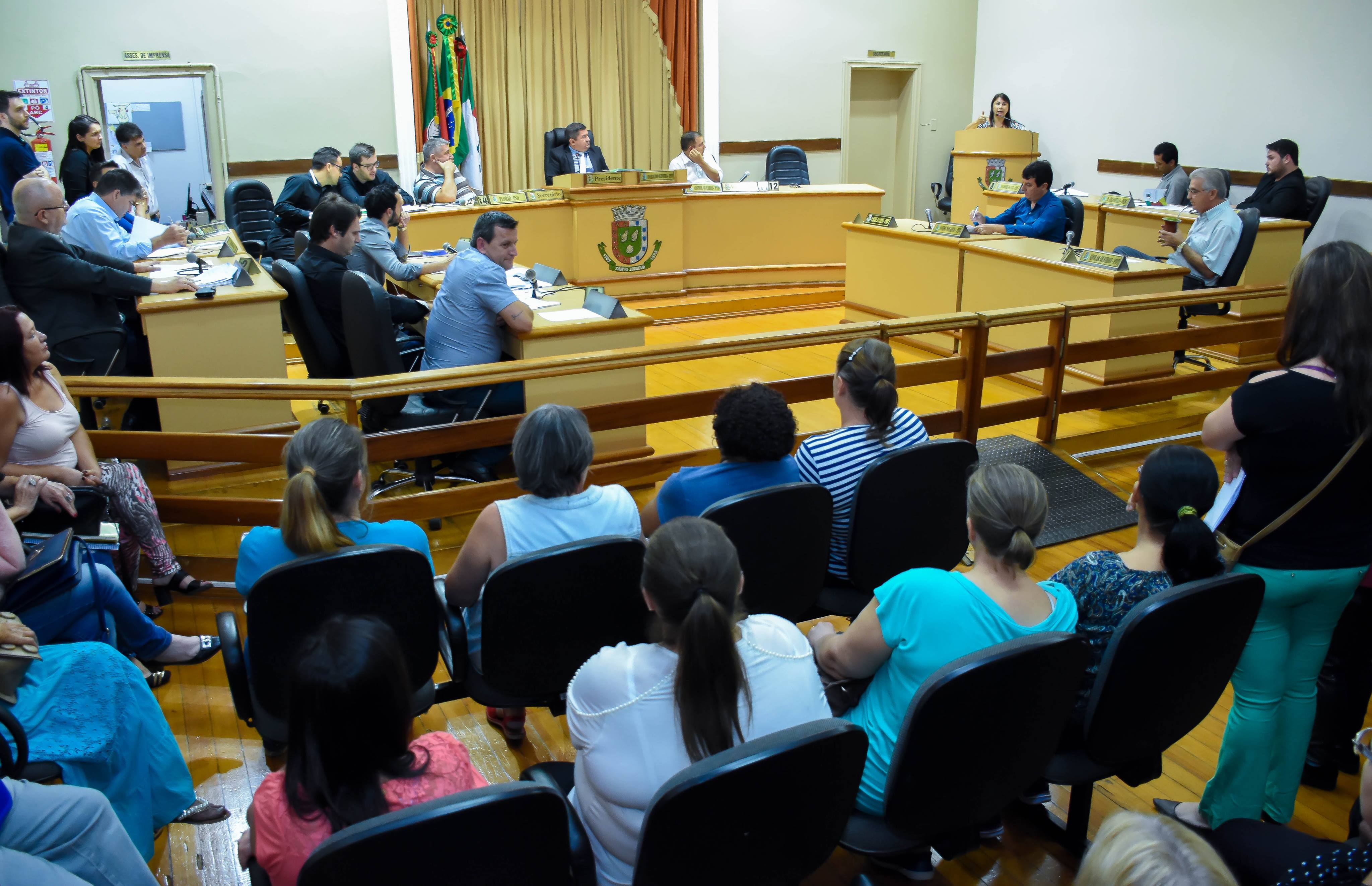 Vereadores aprovam atualizações no Plano de Carreira do Quadro de Servidores Públicos de Santo Ângelo