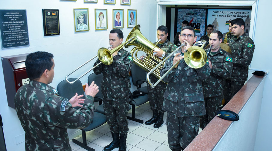 Realizada Sessão Solene em homenagem à Pátria