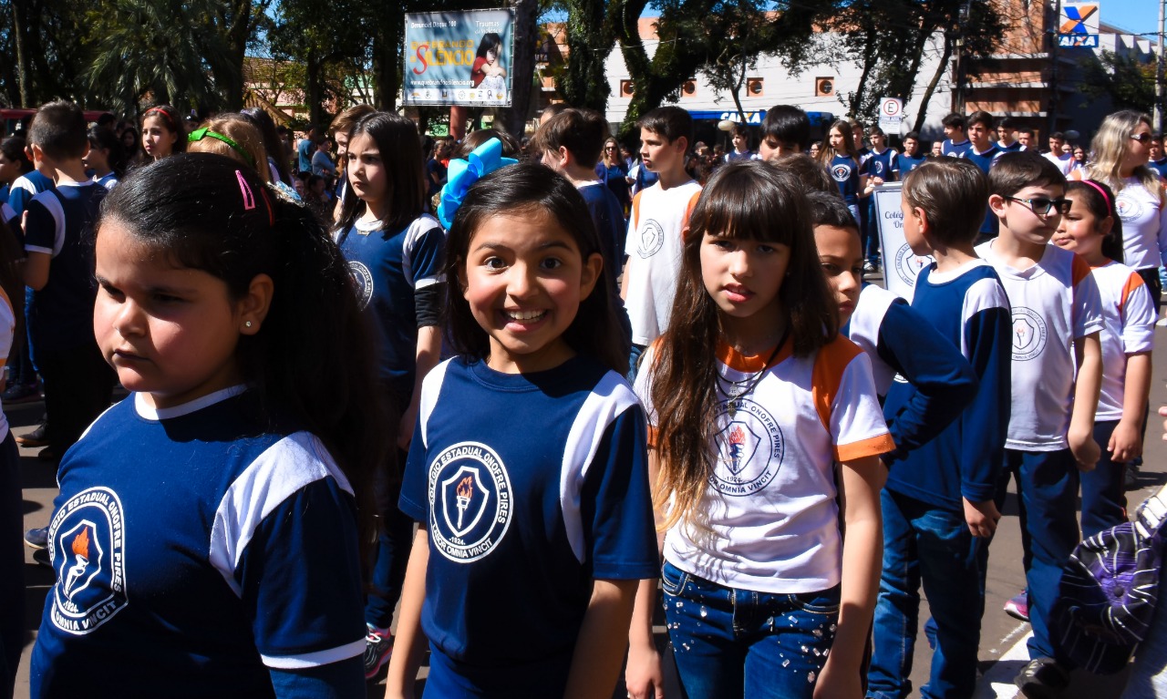 Desfile de 07 de Setembro reúne santo-angelenses para homenagear a Pátria