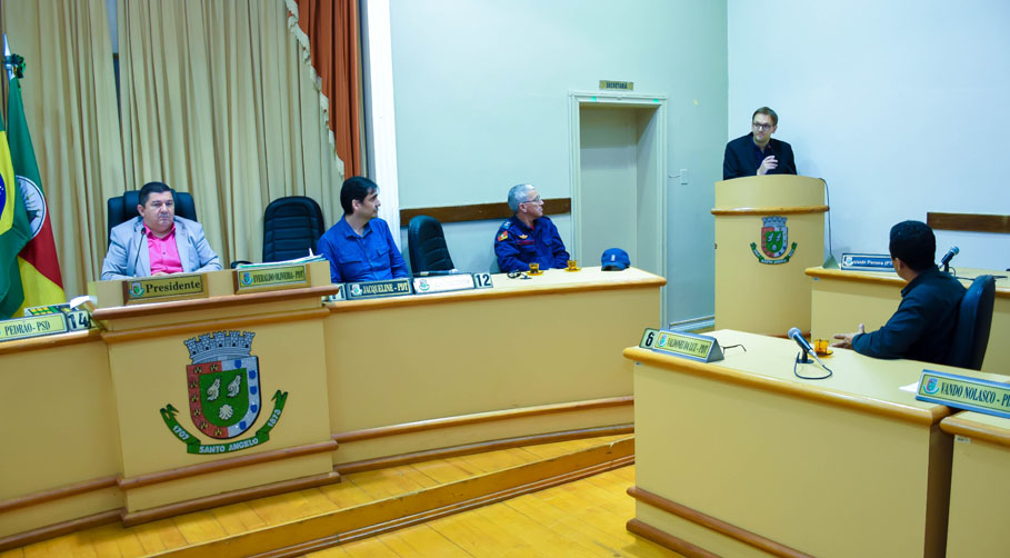 Legislativo homenageia os 80 anos da Primeira Igreja Batista de Santo Ângelo