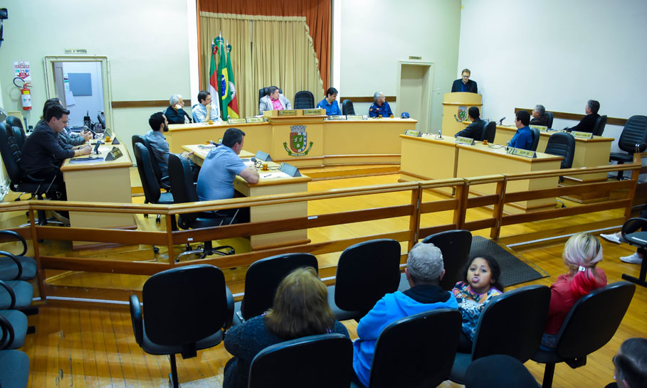 Legislativo homenageia os 80 anos da Primeira Igreja Batista de Santo Ângelo