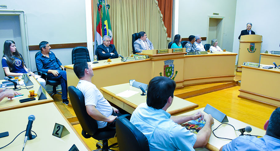 Sessão Especial entrega homenagens do Programa Selo Pela Vida
