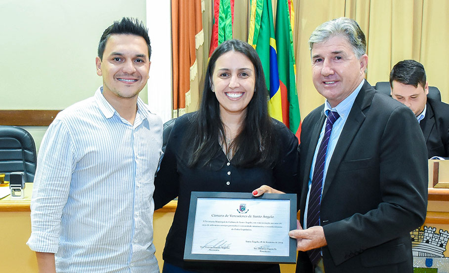 Secretaria Municipal de Cultura recebe homenagem da Câmara de Vereadores