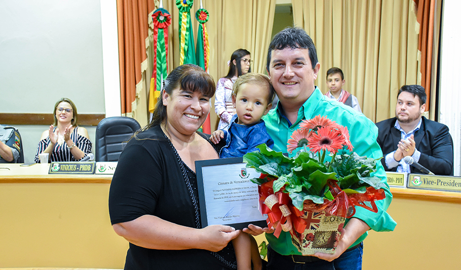 Título Mulher Cidadã é entregue em Sessão Especial na Câmara de Vereadores