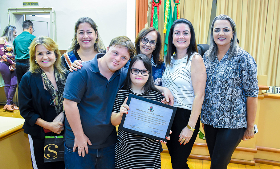 Título Mulher Cidadã é entregue em Sessão Especial na Câmara de Vereadores