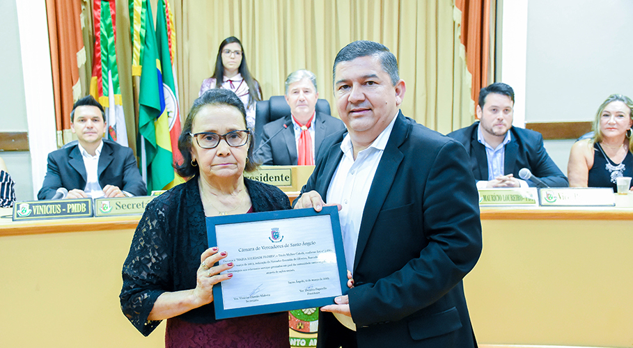Título Mulher Cidadã é entregue em Sessão Especial na Câmara de Vereadores