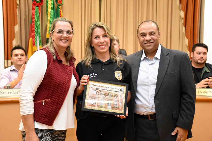 Polícia Civil e Brigada Militar recebem homenagem no Legislativo Municipal