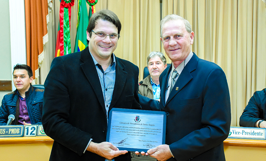 Homenagem aos 85 anos do CREA/RS é realizada da Câmara de Vereadores 