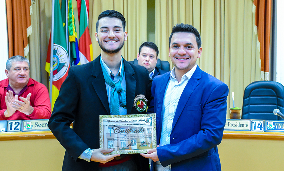 Prendas e Peões regionais são homenageados na Câmara de Vereadores de Santo Ângelo