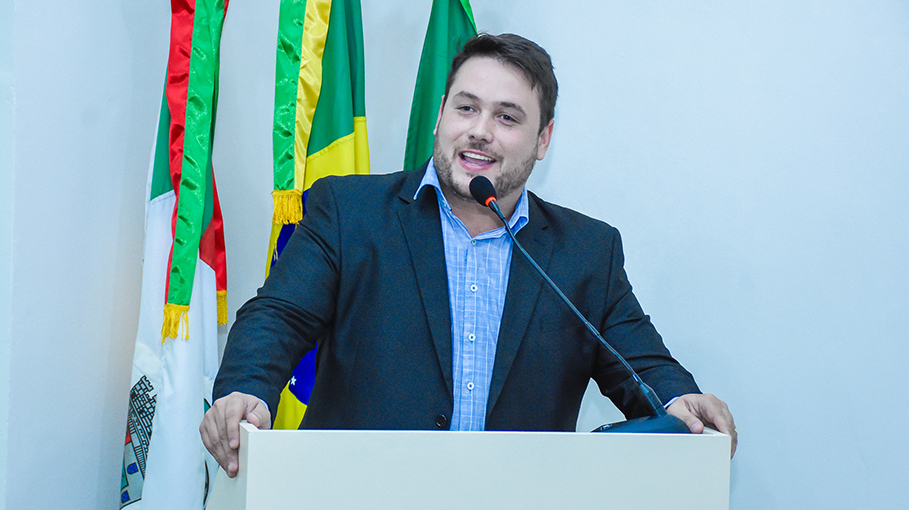 CIENTISTA MISSIONEIRO EDUARDO RIGON ZIMMER RECEBEU A ORDEM DA CRUZ MISSIONEIRA