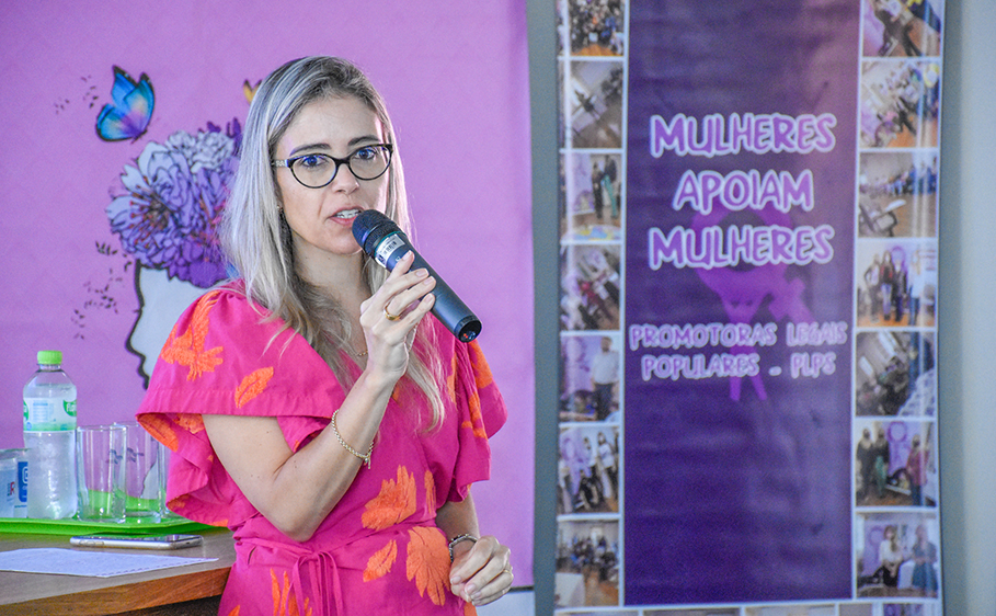 PODER LEGISLATIVO PRESTIGIA CAPACITAÇÃO DE AGENTES DE ATENDIMENTO À MULHER.