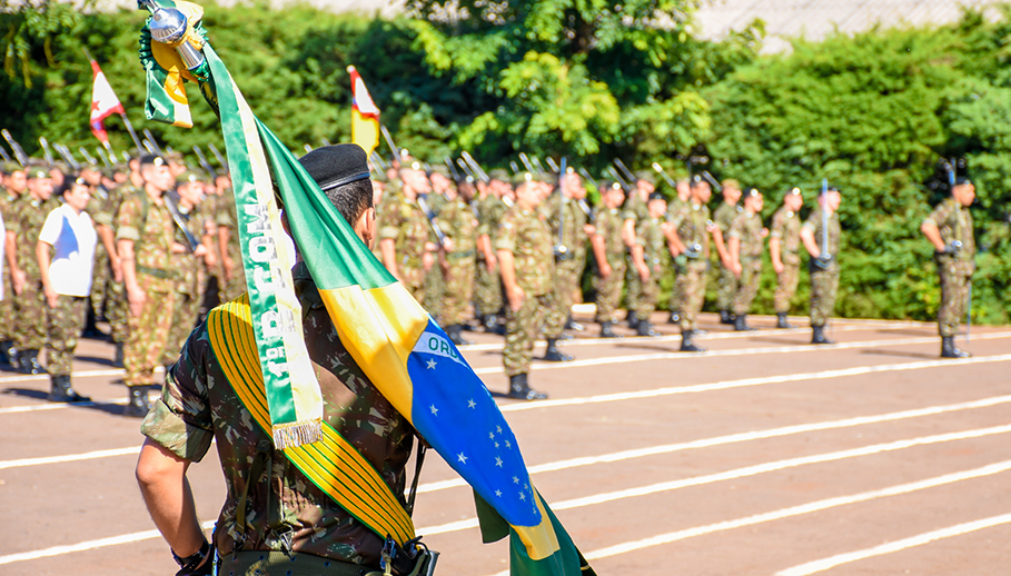O PODER LEGISLATIVO PRESTIGIA A SOLENIDADE EM HOMENAGEM AO EXÉRCITO BRASILEIRO