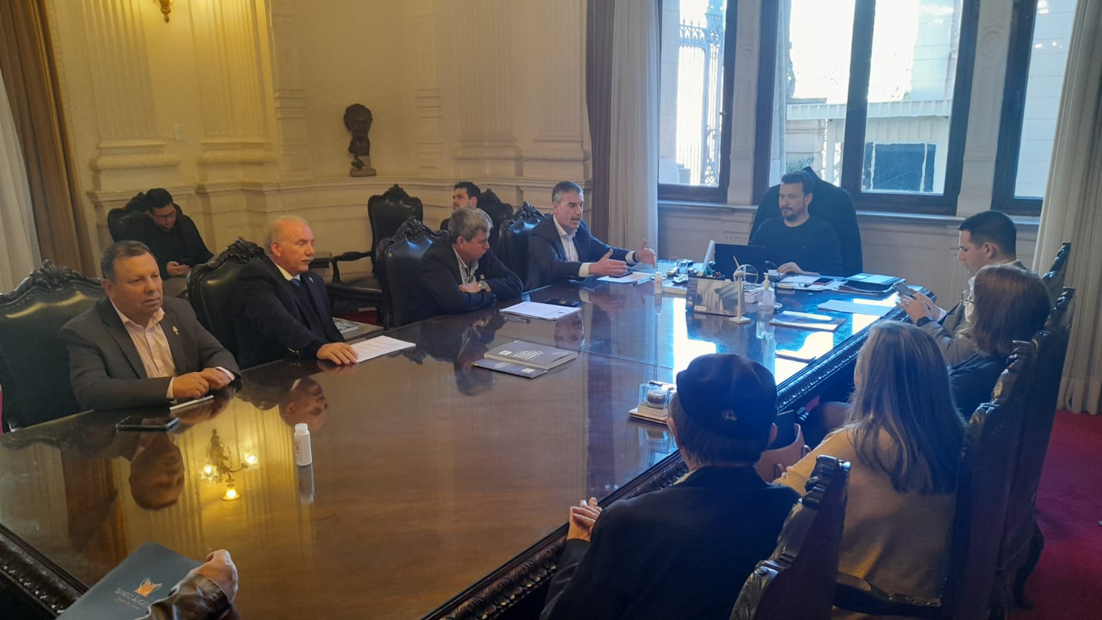  Presidente do Legislativo participa de importantes reuniões na Casa Civil em Porto Alegre