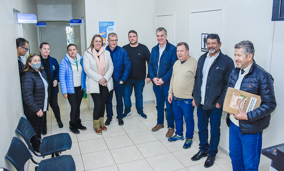 Vereadores acompanham os trabalhos do projeto Prefeitura nos Bairros