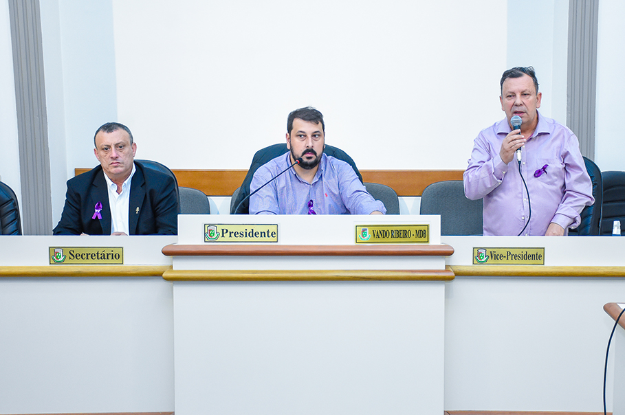 Câmara aprova contratação de 40 monitores para crianças com necessidades especiais