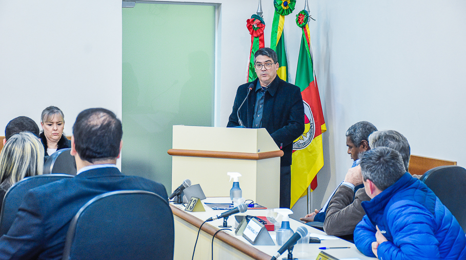 Empresário Flávio Panzenhagen recebe Ordem da Cruz Missioneira 