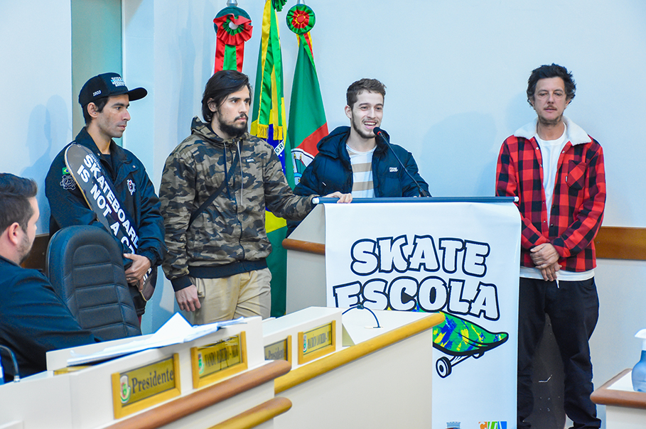 Programa Skate na Escola inicia em Santo Ângelo
