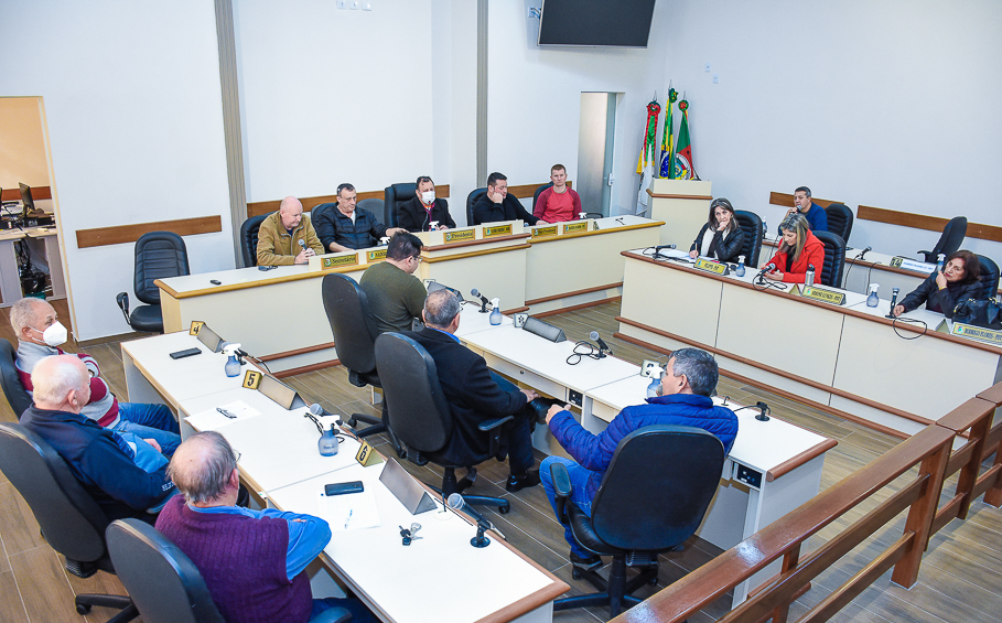  Legislativo realiza reunião para tratar da situação dos lares de idosos no Município
