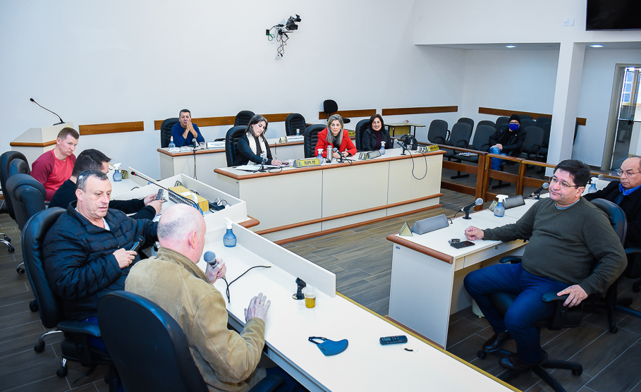  Legislativo realiza reunião para tratar da situação dos lares de idosos no Município