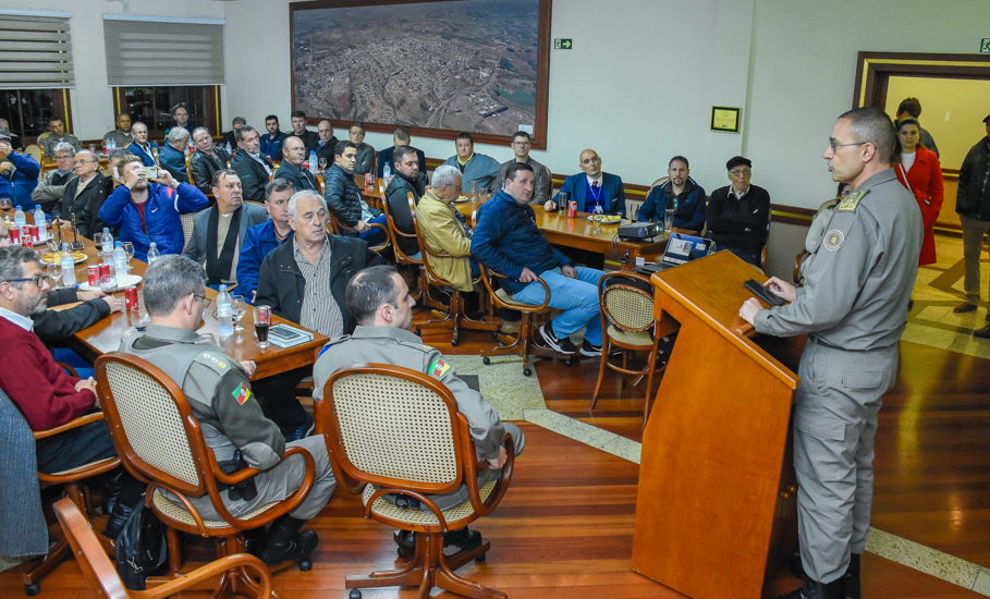 Legislativo participa de reunião com Comando-Geral da Brigada Militar