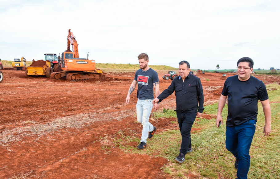 Parceria entre entidades poder público garante o andamento das obras do Aeroporto Regional