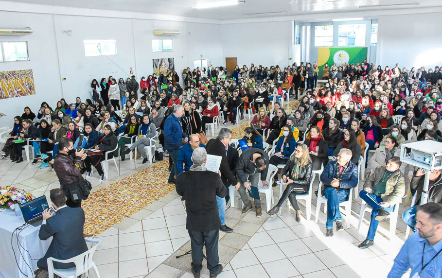 Legislativo prestigia inauguração do Centro Regional de Referência em Autismo