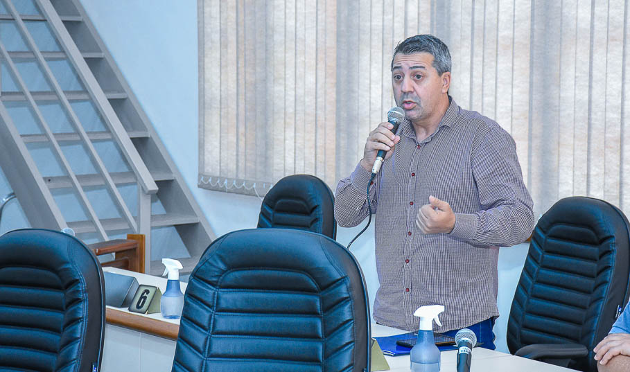 Legislativo recebe empresa Novo Mundo para tratar sobre questionamentos levantados em Plenário