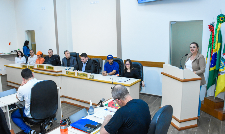 Garis santo-angelenses recebem homenagem especial do Legislativo