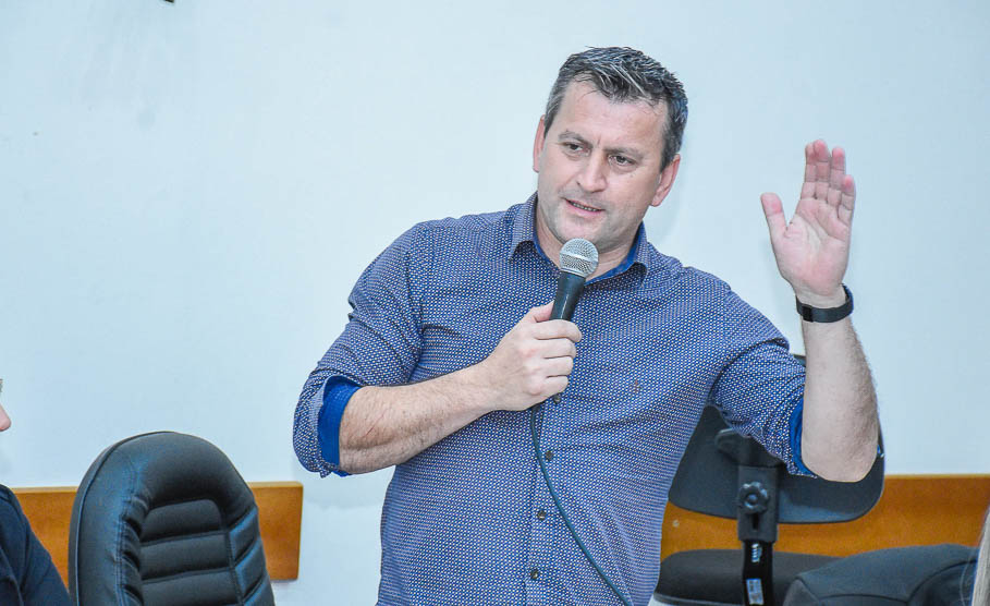 Legislativo recebe empresa Novo Mundo para tratar sobre questionamentos levantados em Plenário
