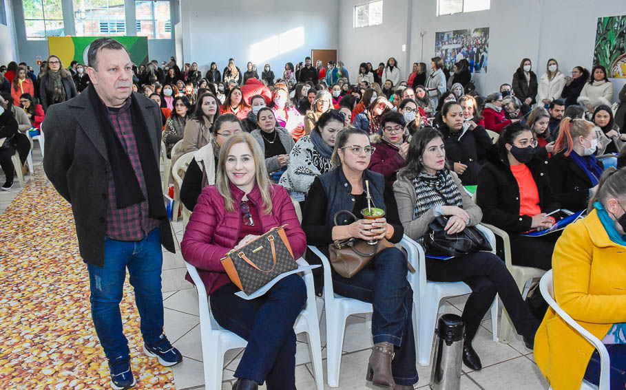 Legislativo prestigia inauguração do Centro Regional de Referência em Autismo