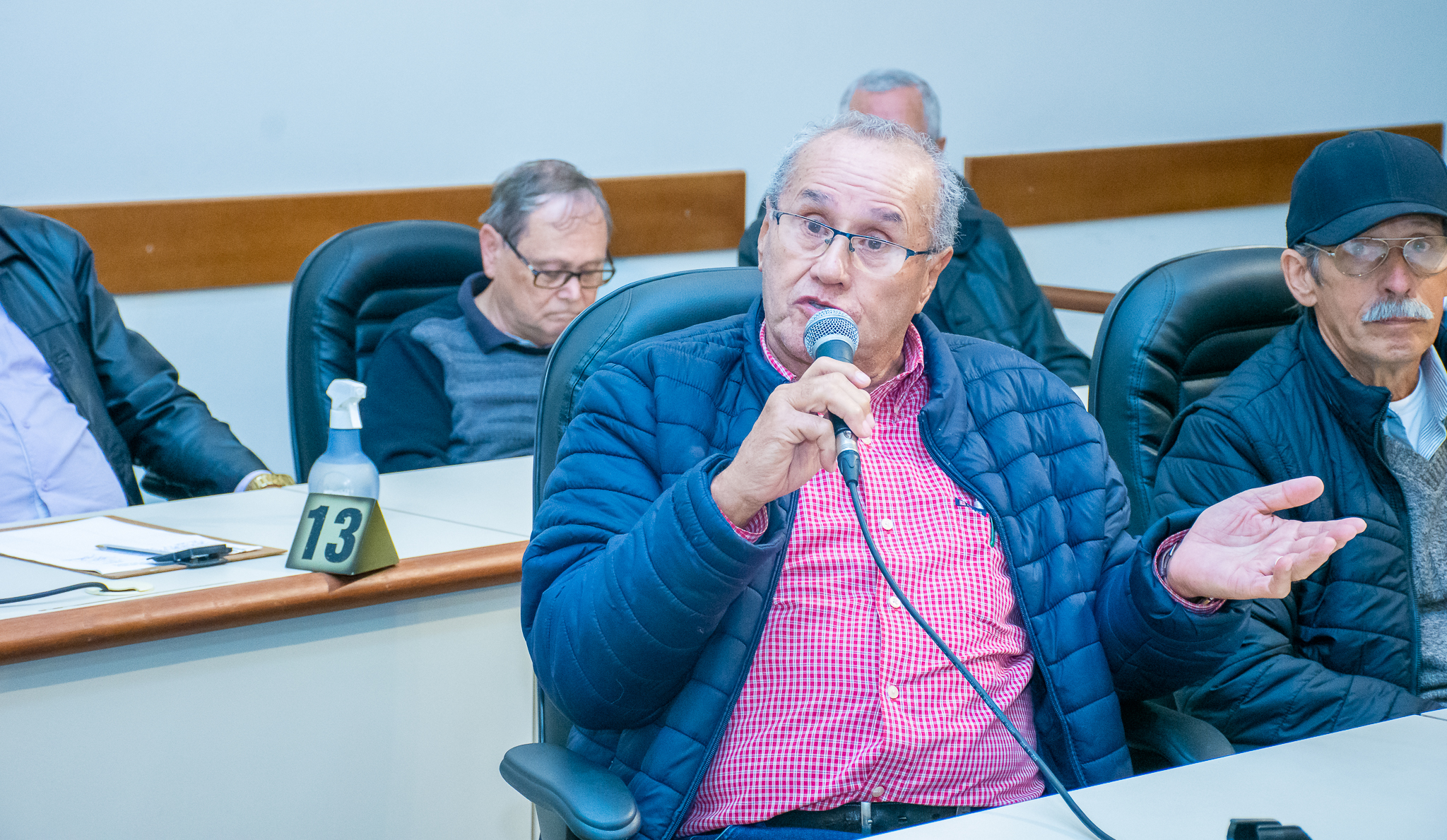 Reunião define ações de melhorias para os pontos de táxi de Santo Ângelo