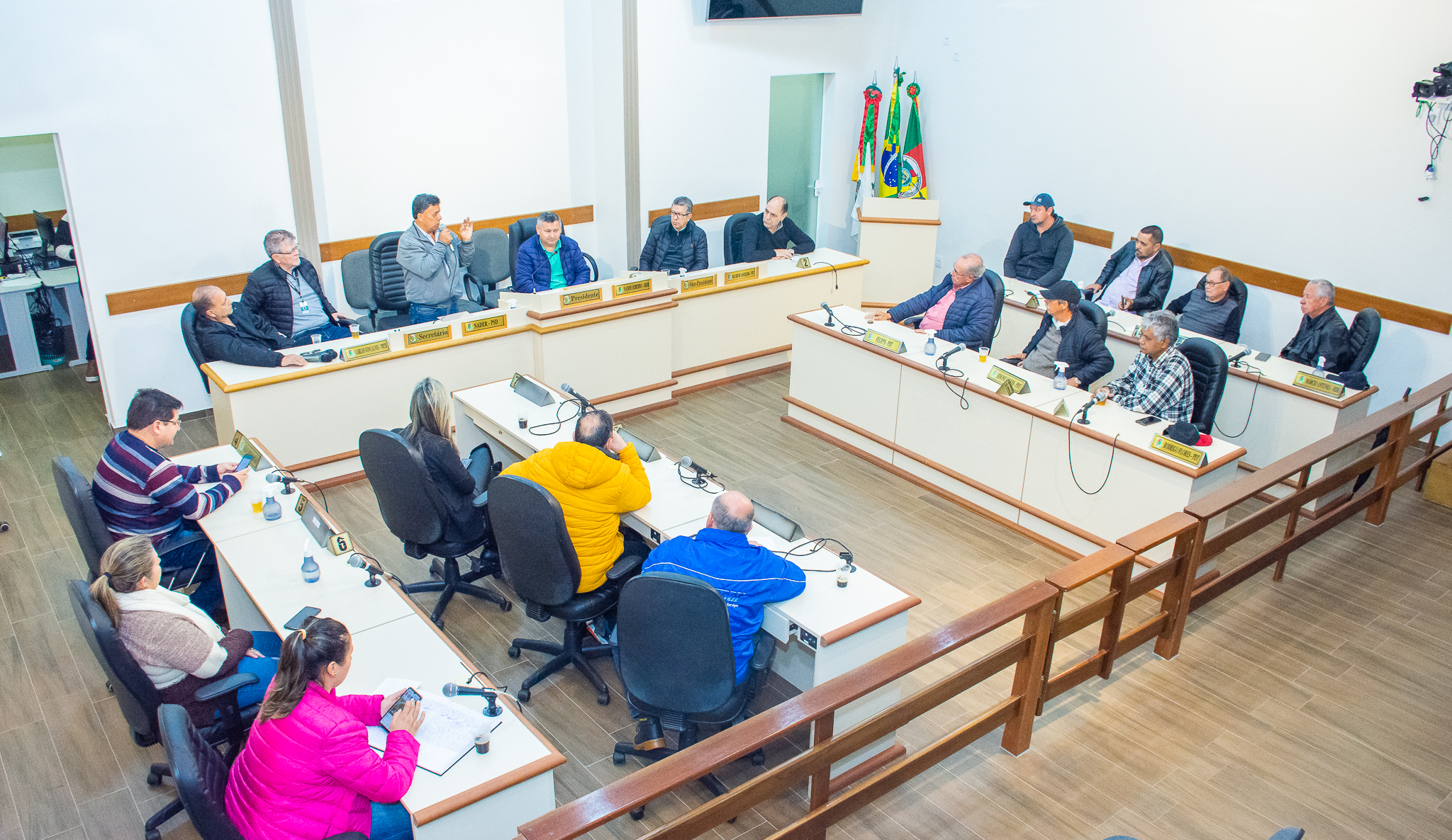 Reunião define ações de melhorias para os pontos de táxi de Santo Ângelo