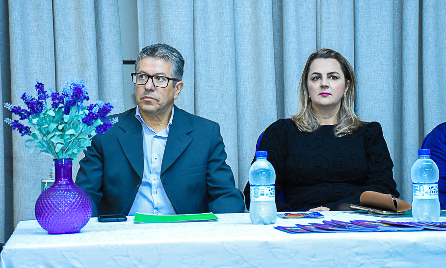 Câmara de Vereadores participa da abertura oficial do agosto Lilás