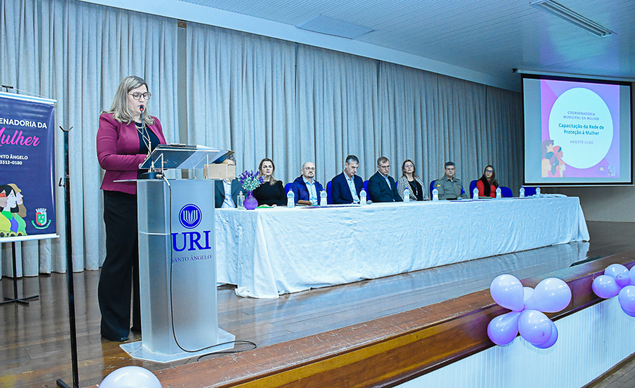 Câmara de Vereadores participa da abertura oficial do agosto Lilás