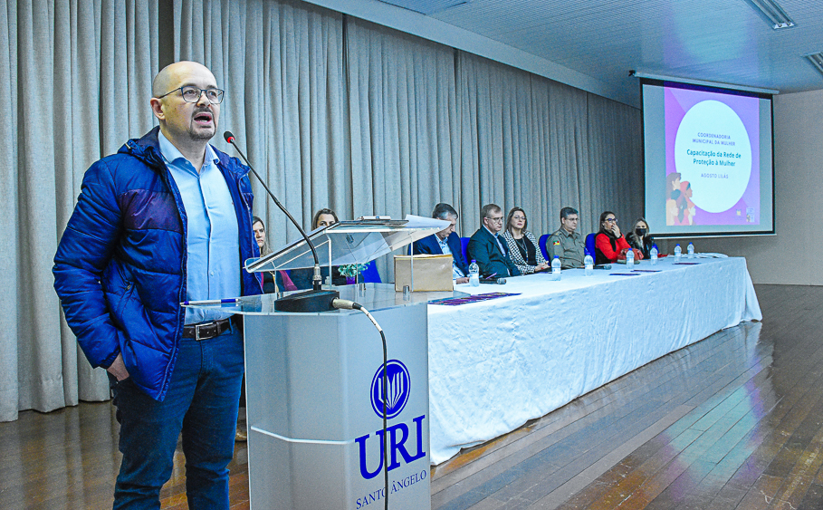 Câmara de Vereadores participa da abertura oficial do agosto Lilás