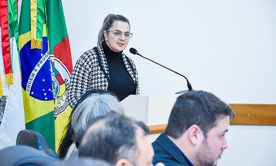  Associação dos Supervisores de Educação do RS recebe homenagem da Câmara de Vereadores