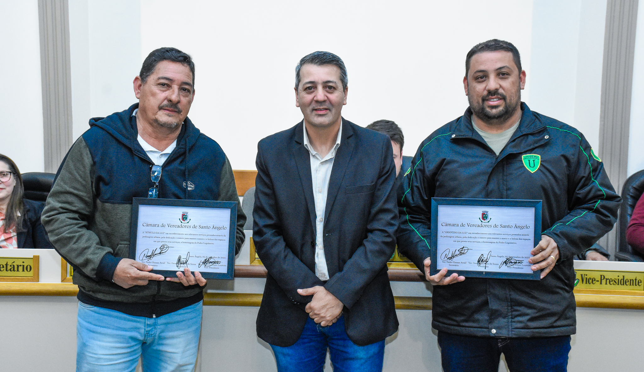 Câmara de Vereadores realiza homenagem à empresa Uniserv