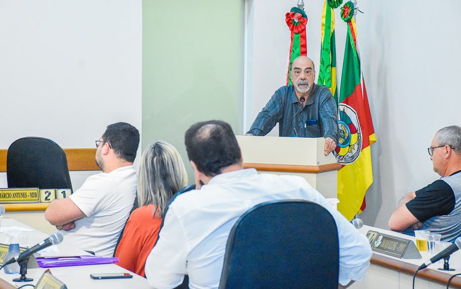Legislativo homenageia os médicos Santo angelenses em Sessão Especial