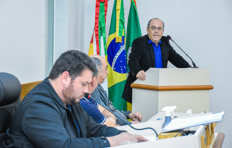 Legislativo homenageia os médicos Santo angelenses em Sessão Especial