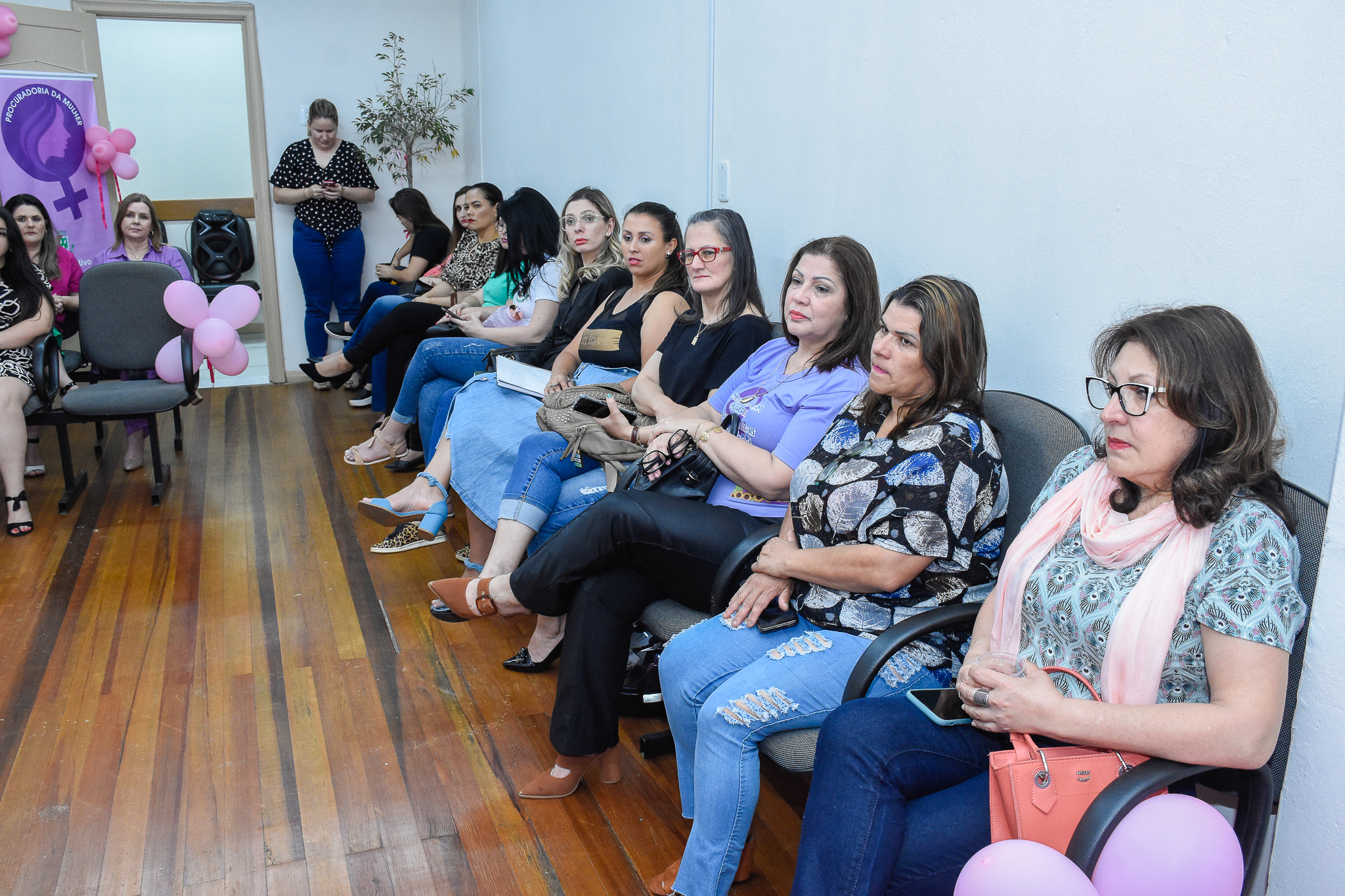 Câncer de mama é tema em roda de conversa da Procuradoria da Mulher