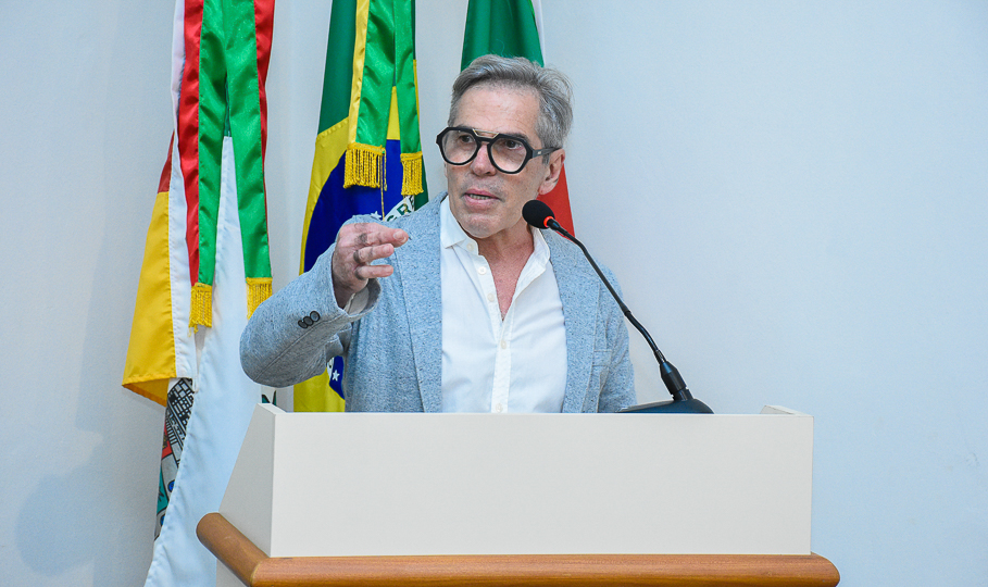 Legislativo homenageia os médicos Santo angelenses em Sessão Especial