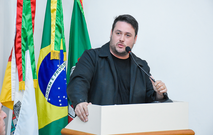 Sessão Especial presta homenagem aos envolvidos na concretização das obras no Aeroporto de Santo Ângelo.