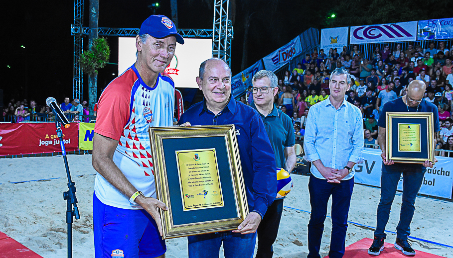 Poder Legislativo de Santo Ângelo prestigia a abertura da Copa Sul-Americana de Vôlei de Praia